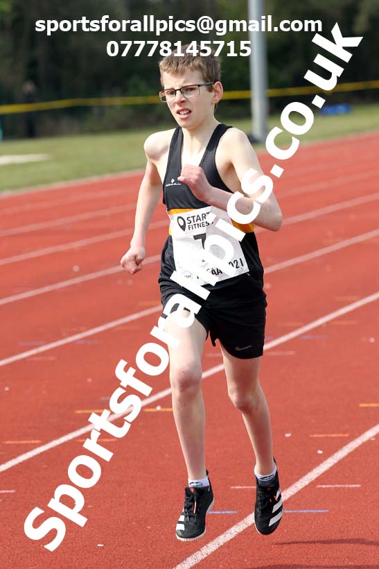 800 metres, 2021 NECAA Open Graded Meeting, Morpeth. Photo: David T. Hewitson/Sports for All Pics